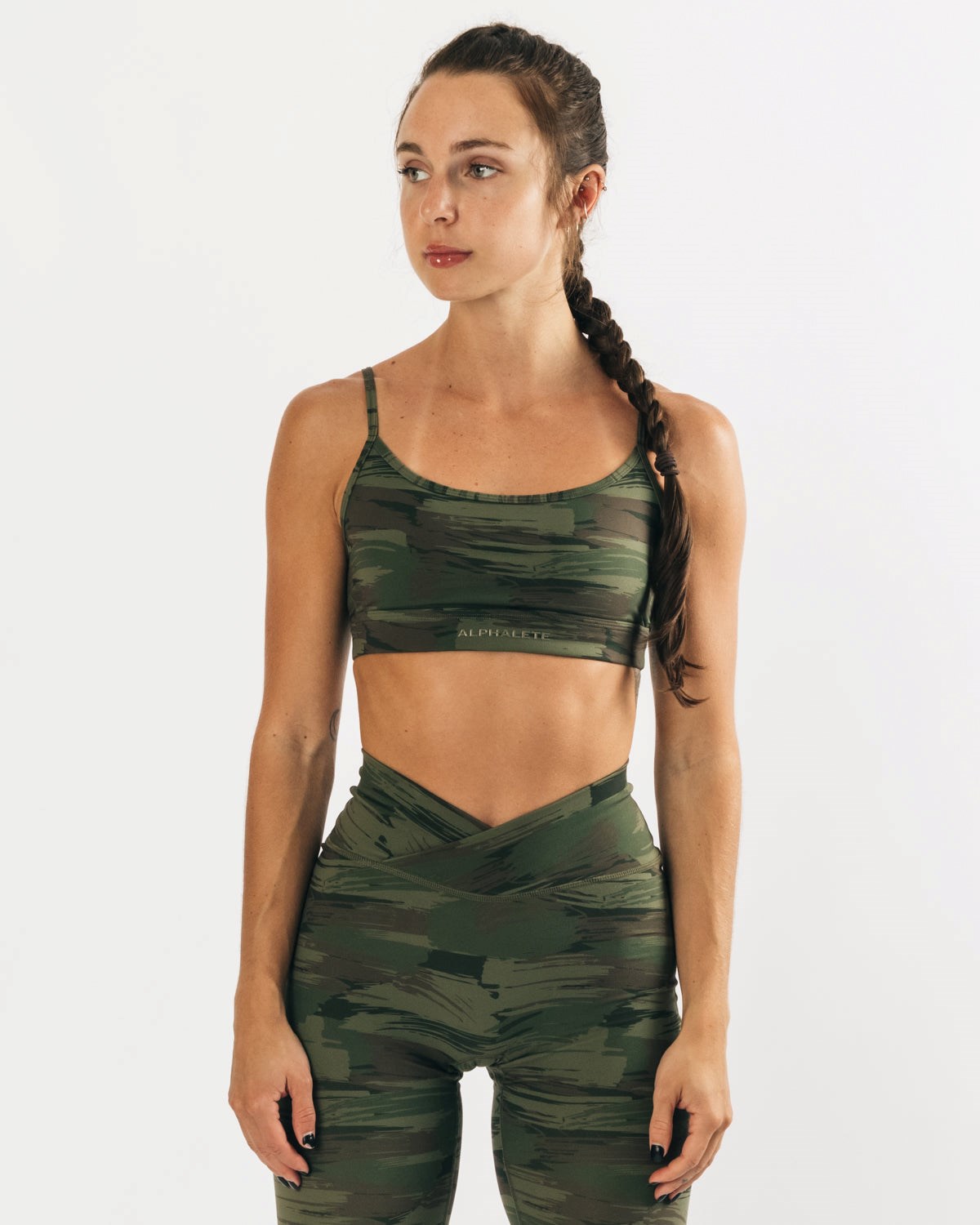 Alphalete Medium Impact Bra Vert Olive Camouflage Femme | IZU-26510779