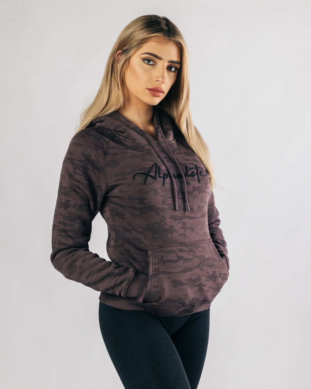 Alphalete Fitted Performance Hoodie Striker Femme | COU-47486344