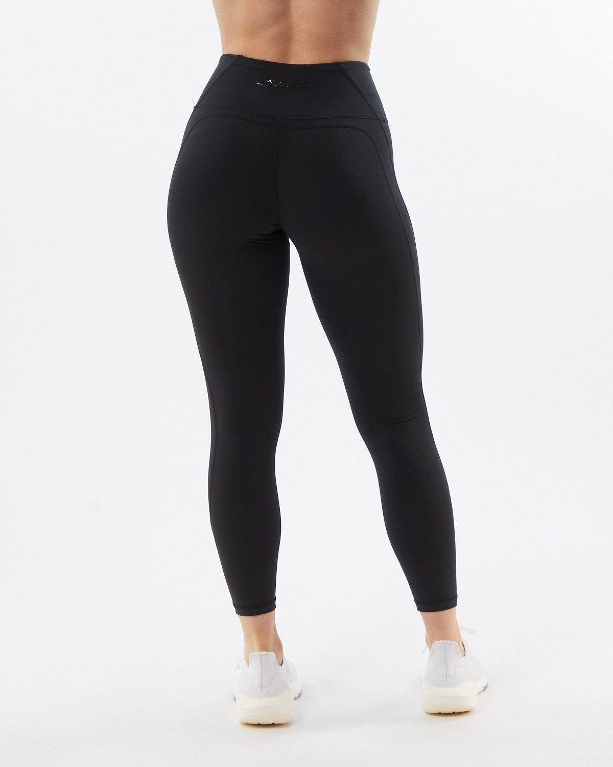 Alphalete High-Waisted Medium Compression 25