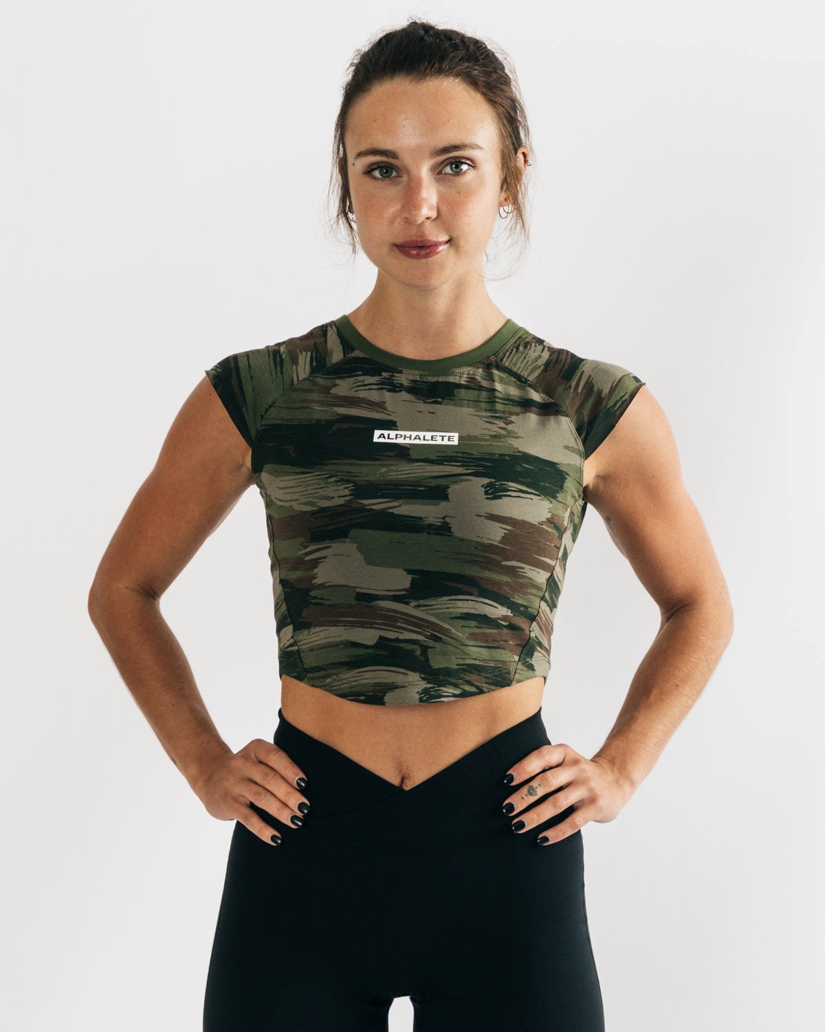 Alphalete High Performance Corta Sleeve Crop Tee Vert Olive Camouflage Femme | ASK-90336409