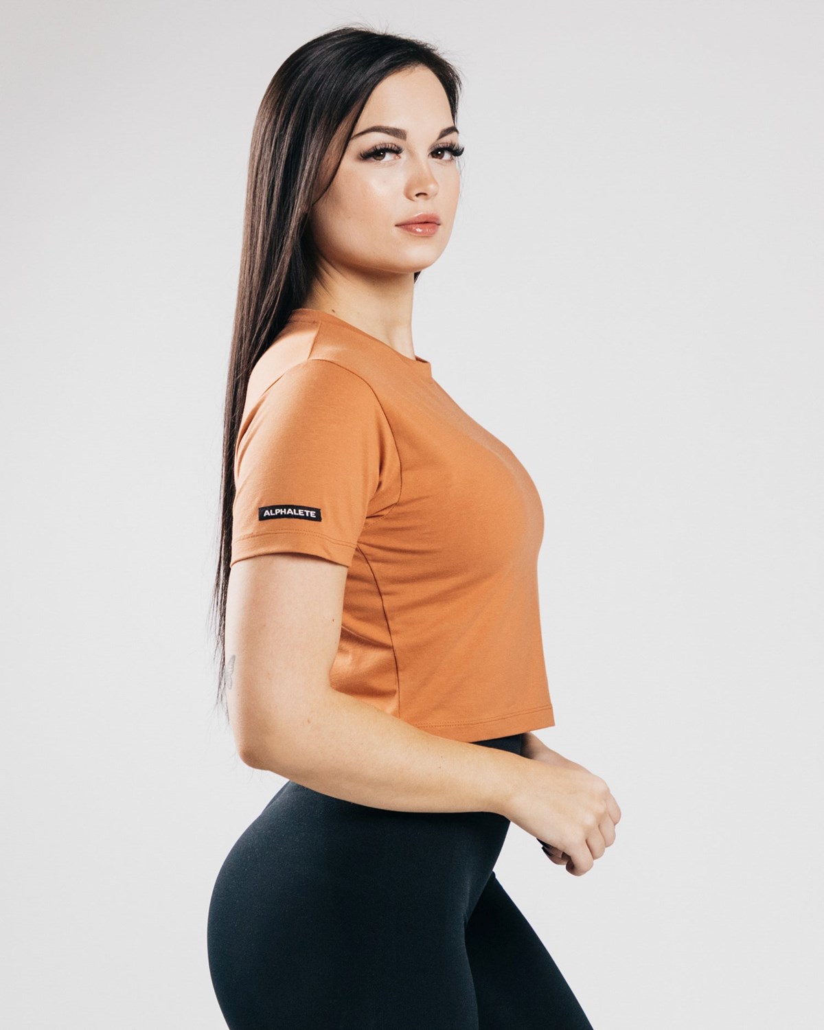 Alphalete Fitted Performance Crop Top Clay Femme | UOH-88699381