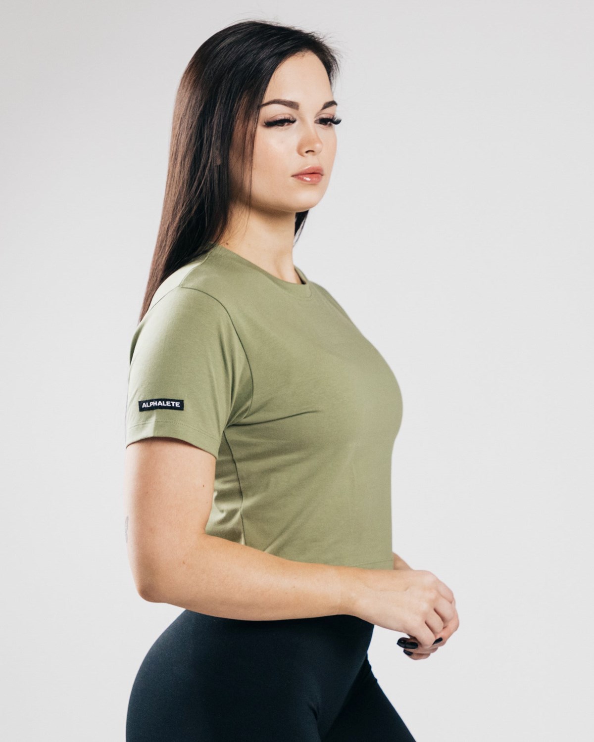 Alphalete Fitted Performance Crop Top Vert Olive Femme | HPL-49723396