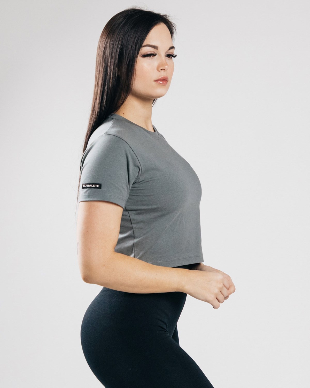 Alphalete Fitted Performance Crop Top Concrete Femme | BNG-66613394