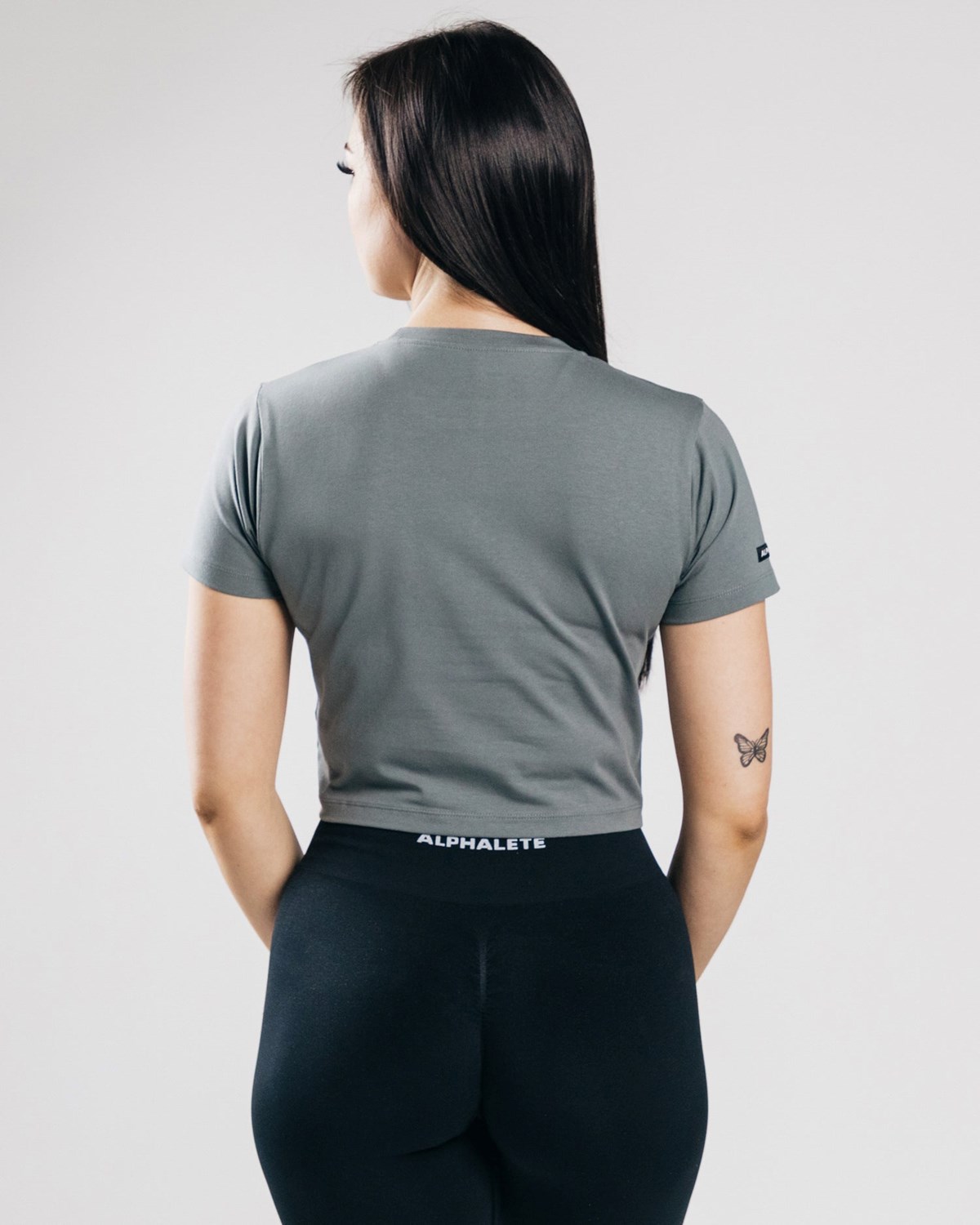 Alphalete Fitted Performance Crop Top Concrete Femme | BNG-66613394