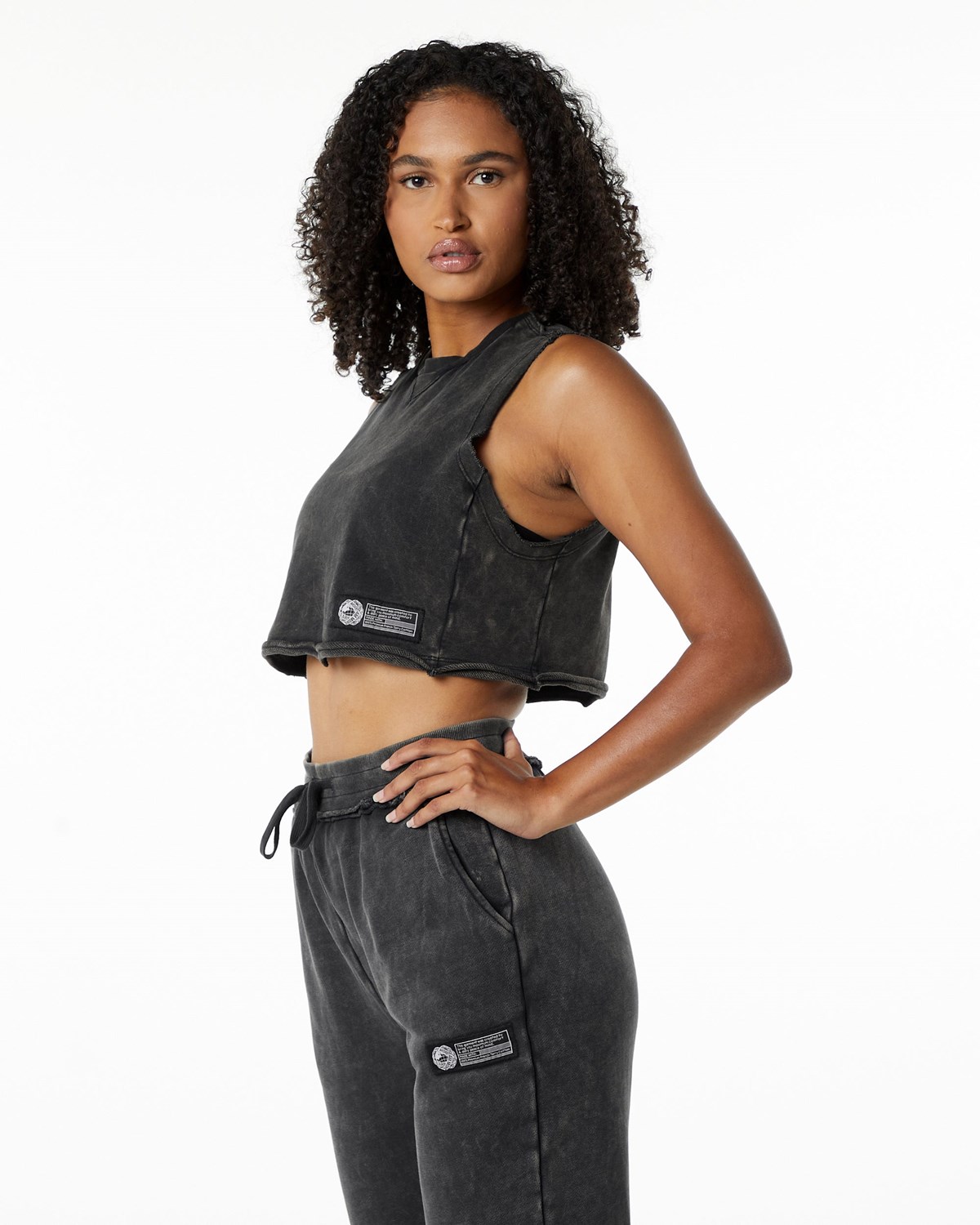 Alphalete Mid-Weight Washed Terry Crop Cutoff Onyx Femme | HUM-24802081