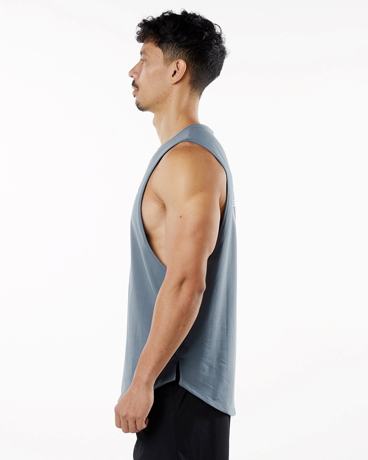 Alphalete Fitted Performance Tank Carbon Homme | OOF-37698148