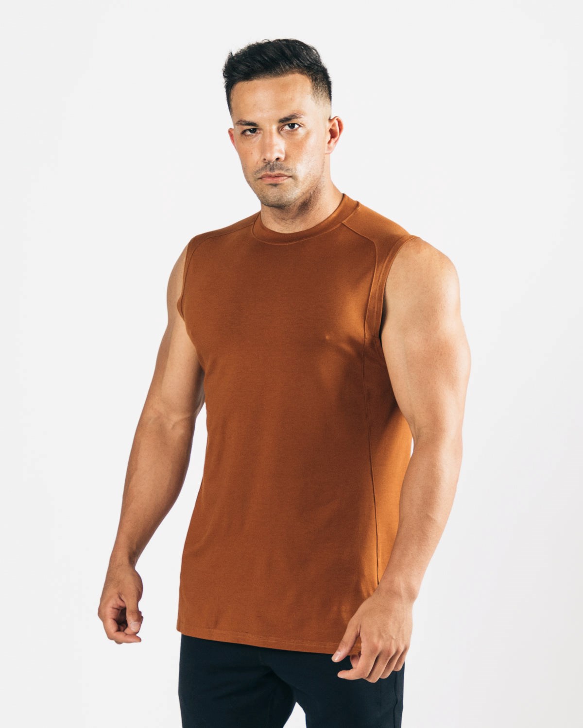 Alphalete High-Neck Premium Cutoff Mahogany Homme | YJM-19167115