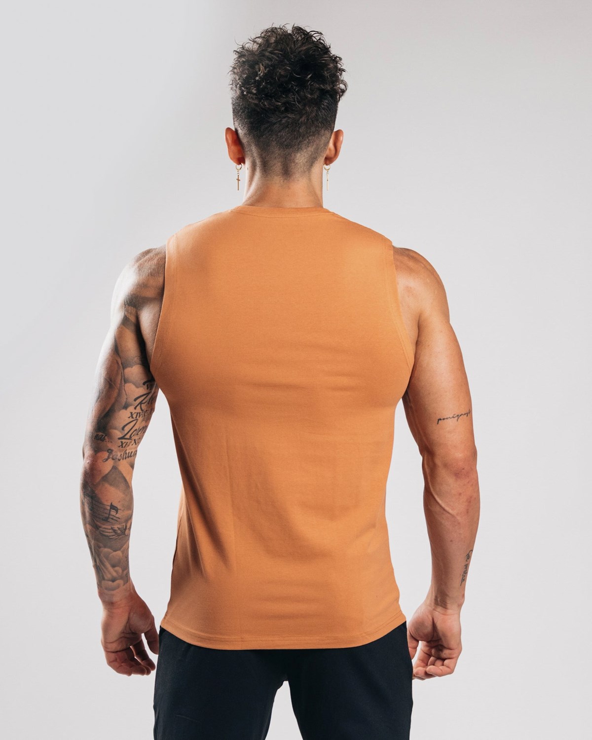 Alphalete Fitted Performance Tank Clay Homme | LPP-21766960