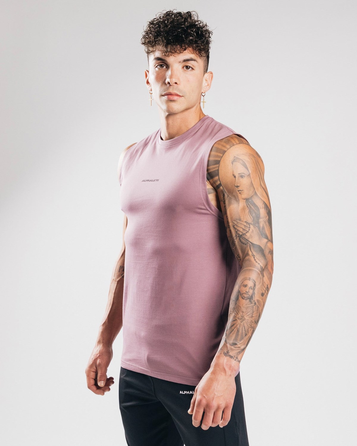 Alphalete Fitted Performance Tank Violette Homme | MCU-42216605