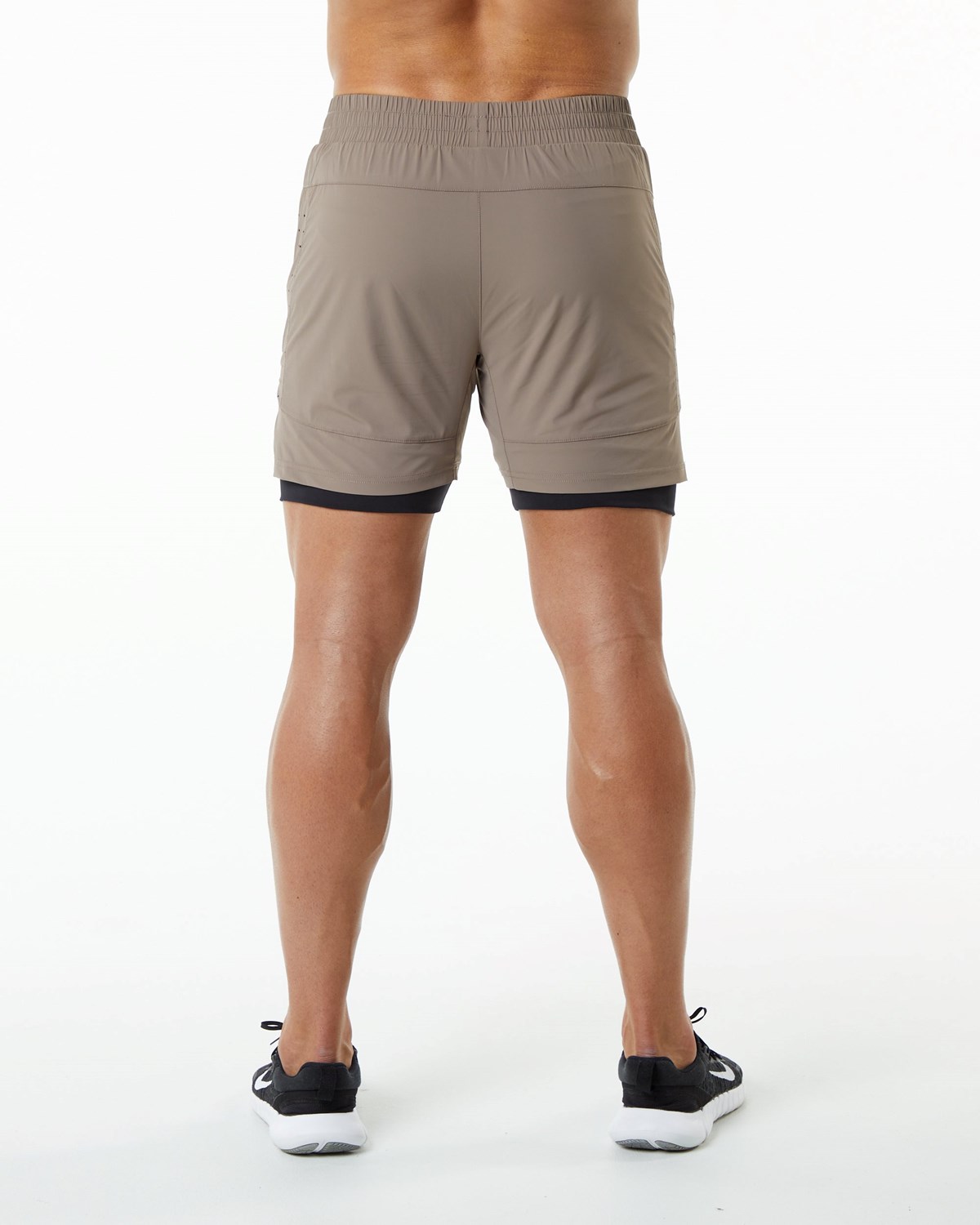 Alphalete Compression Doublée Woven Course Corta Mocha Homme | AJP-76353149