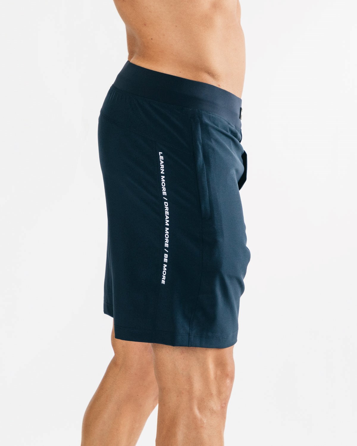 Alphalete Woven 4-Way Stretch 7