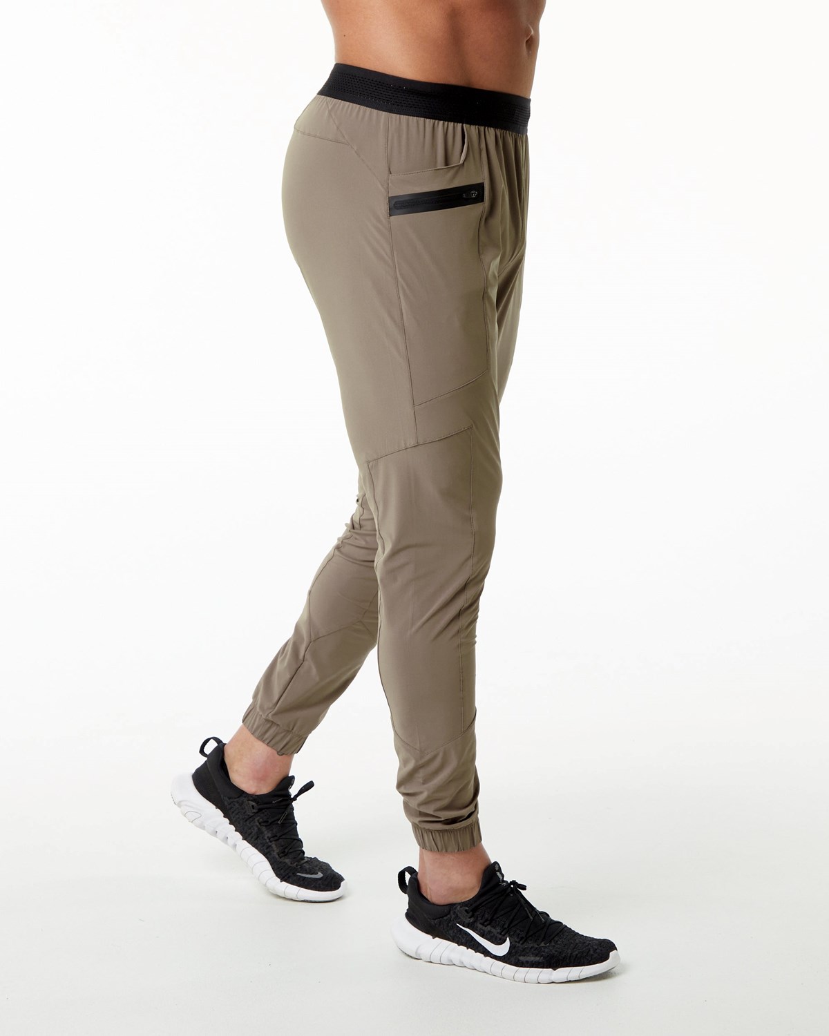 Alphalete Legere 4-Way Stretch 29