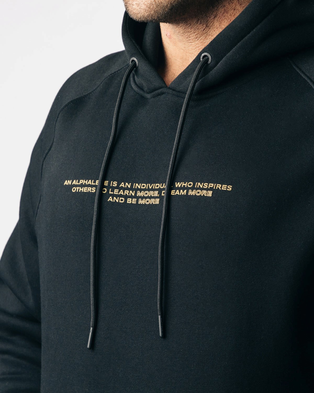 Alphalete Fitted Performance Hoodie Noir Doré Homme | DGT-35462592